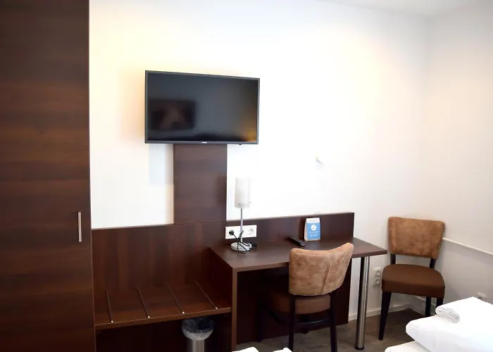 Hotel Trip Budget Messe